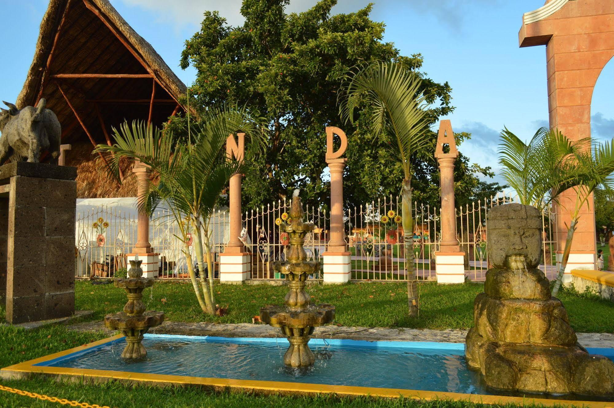 Hotel Hacienda Ixtlan Cozumel Exterior photo