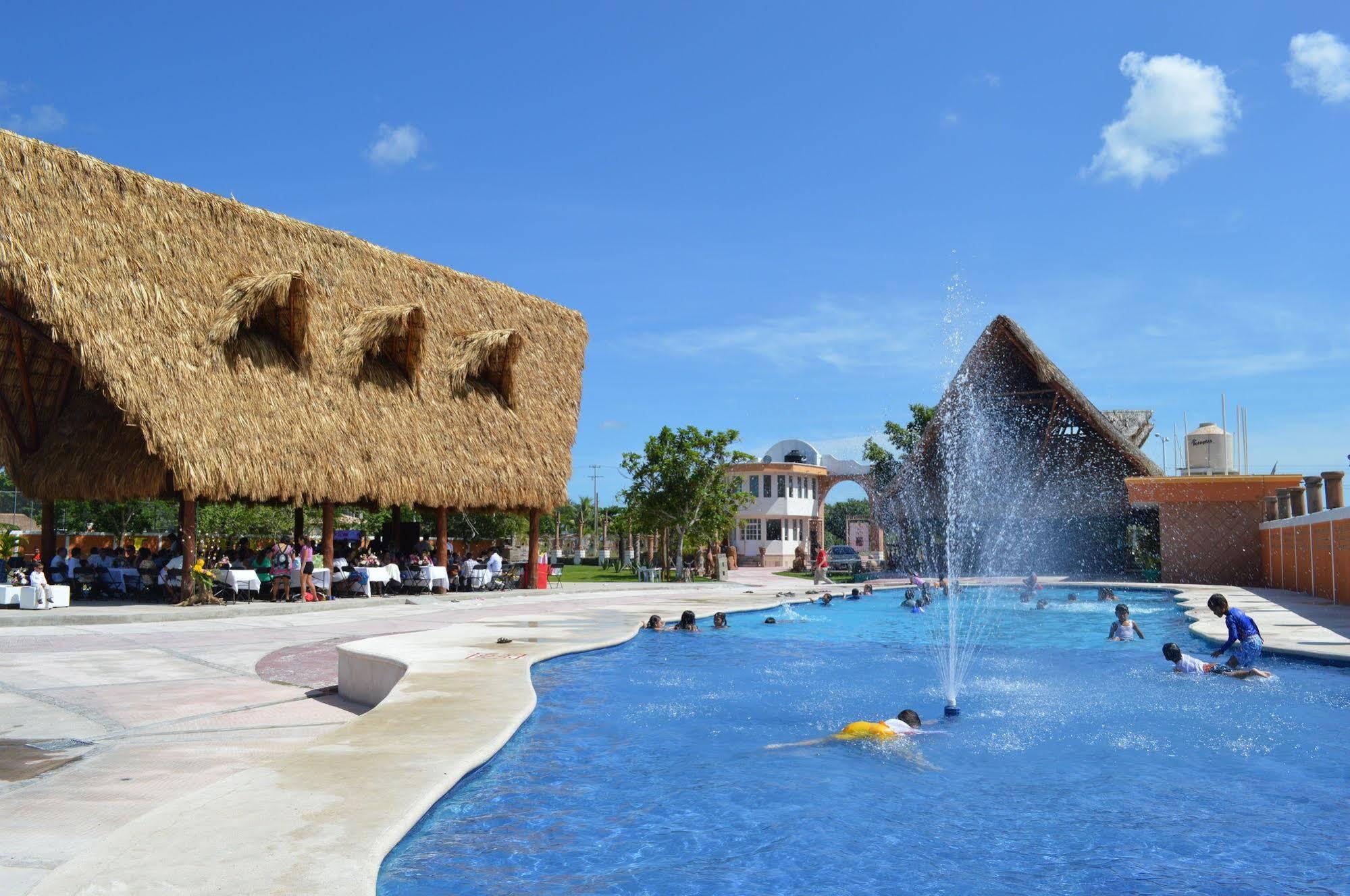 Hotel Hacienda Ixtlan Cozumel Exterior photo