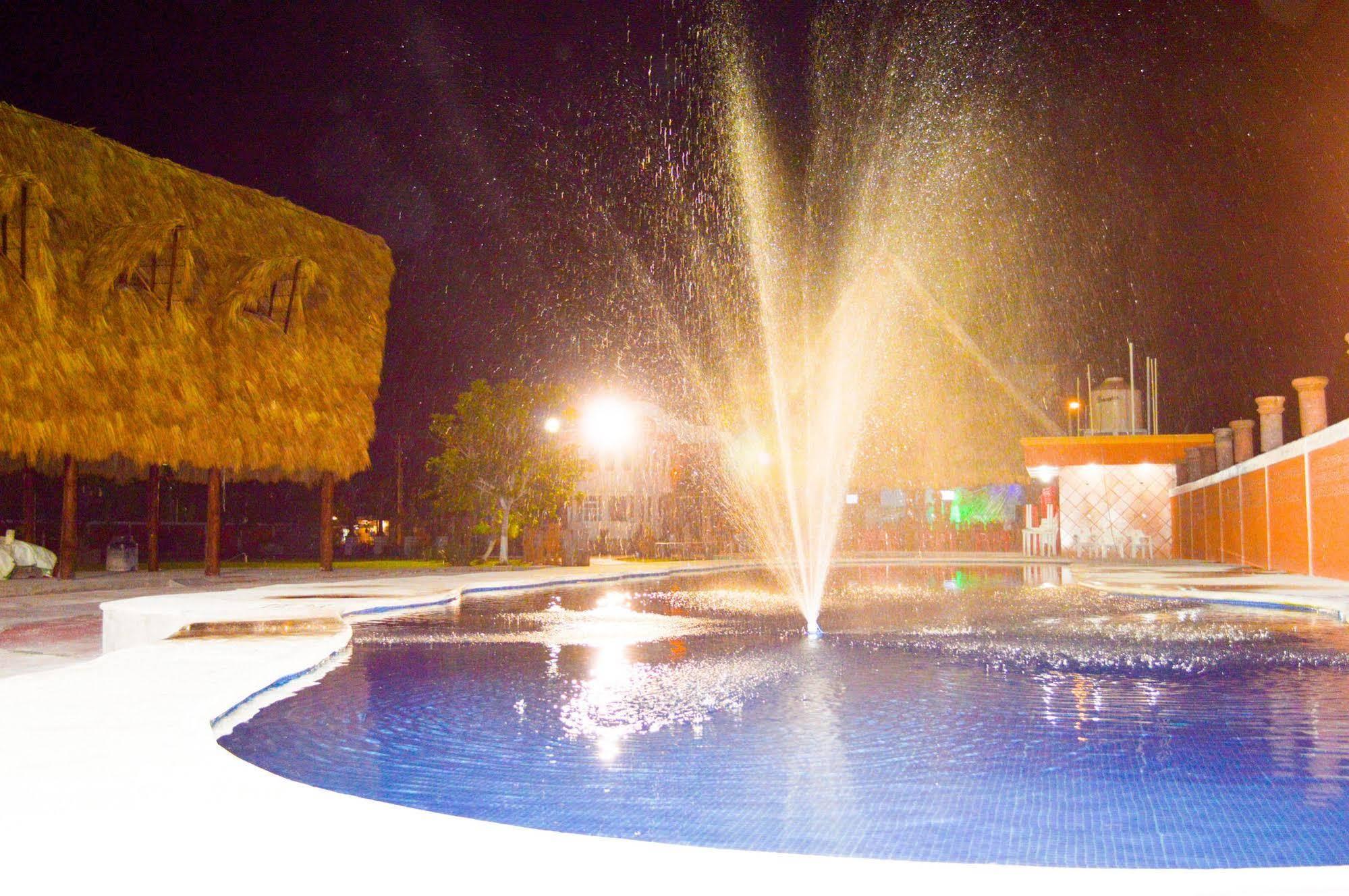 Hotel Hacienda Ixtlan Cozumel Exterior photo